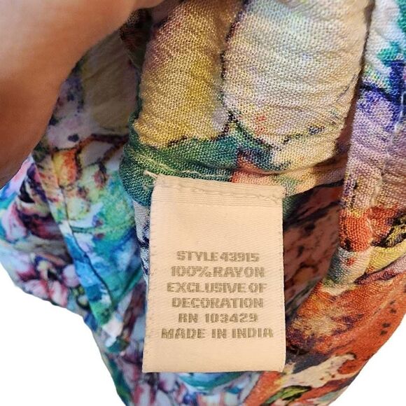 Intro Smocked Floral Rayon Short Sleeve Vibrant Top Size Small - Picture 5 of 8